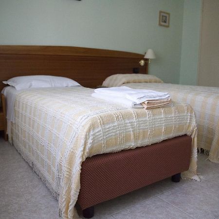 Hotel Trieste Pontelongo Екстериор снимка