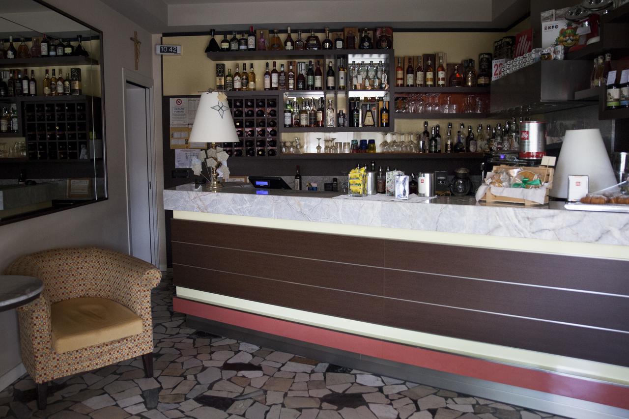 Hotel Trieste Pontelongo Екстериор снимка